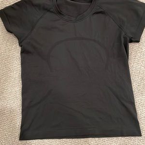 Lululemon Swiftly Tech Short Sleeve Shirt 2.0 *Race Length